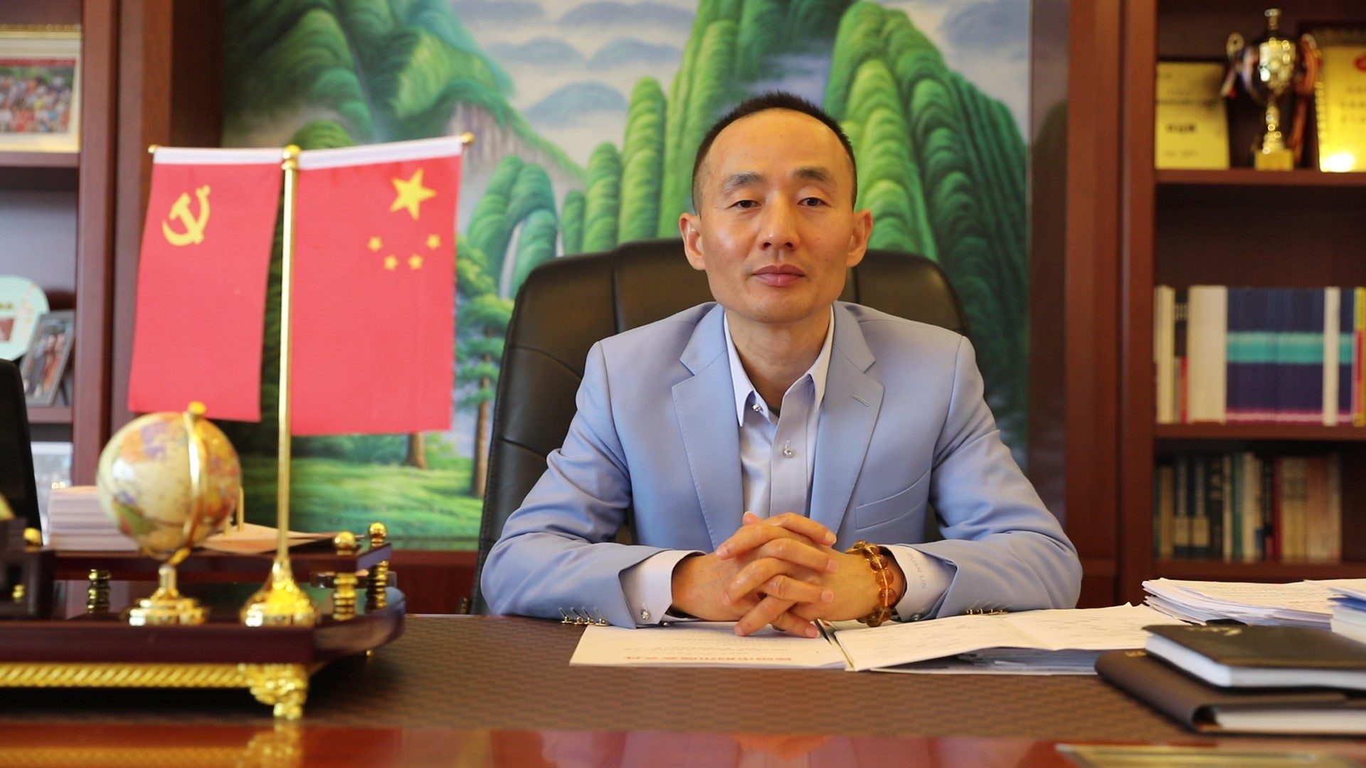 會(huì)長(zhǎng)：劉冠麟